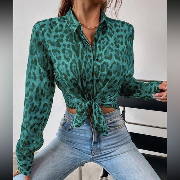 Leopard print loose fit Button Down Shirt - Picture 10 of 10
